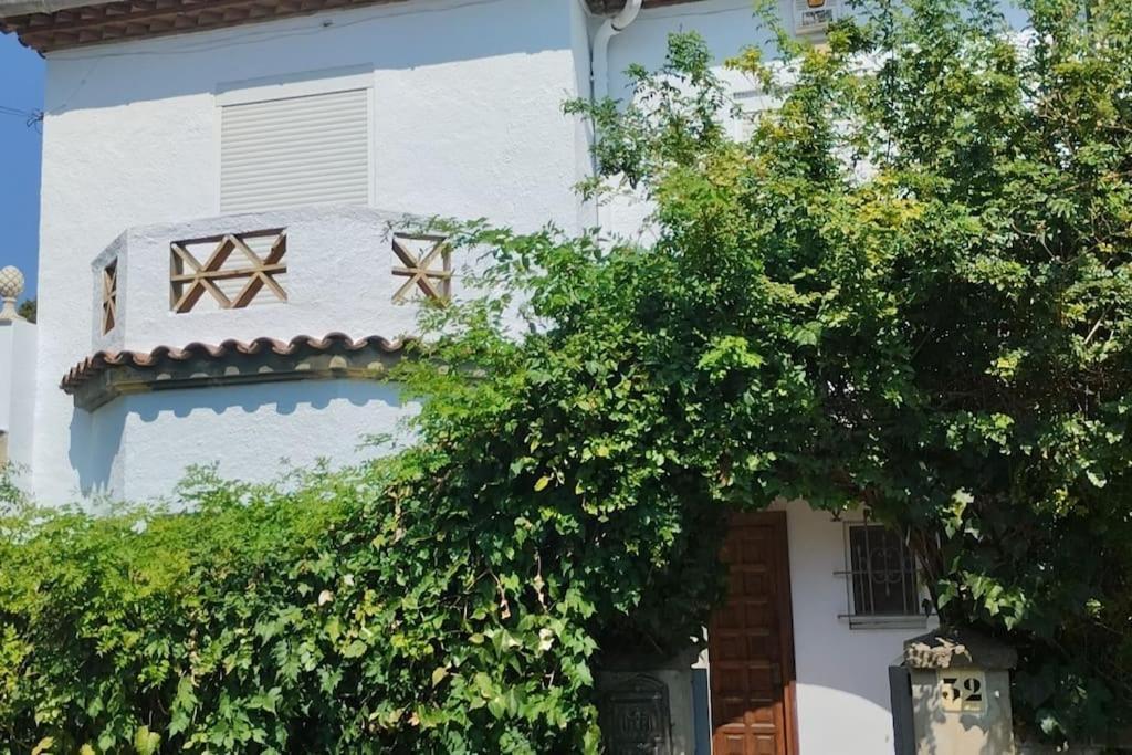Casa Centrica En Gironaヴィラ エクステリア 写真
